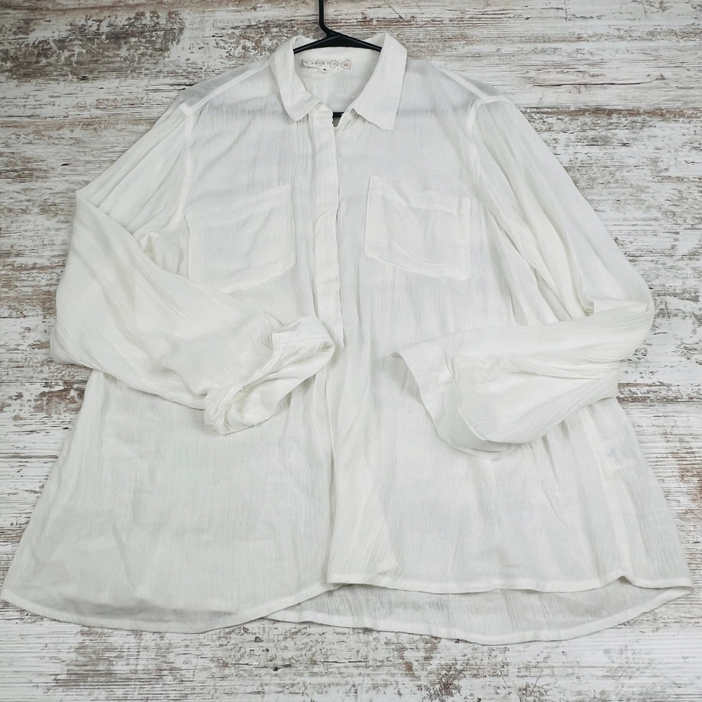 Hippie Rose White Rayon Button Up Shirt Womens Size M Long Sleeve Pocket Casual